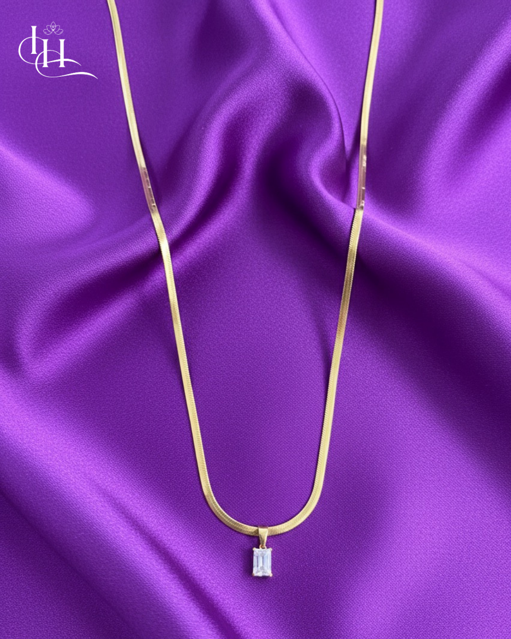 Minimal Emerald-Cut Crystal Pendant Necklace
