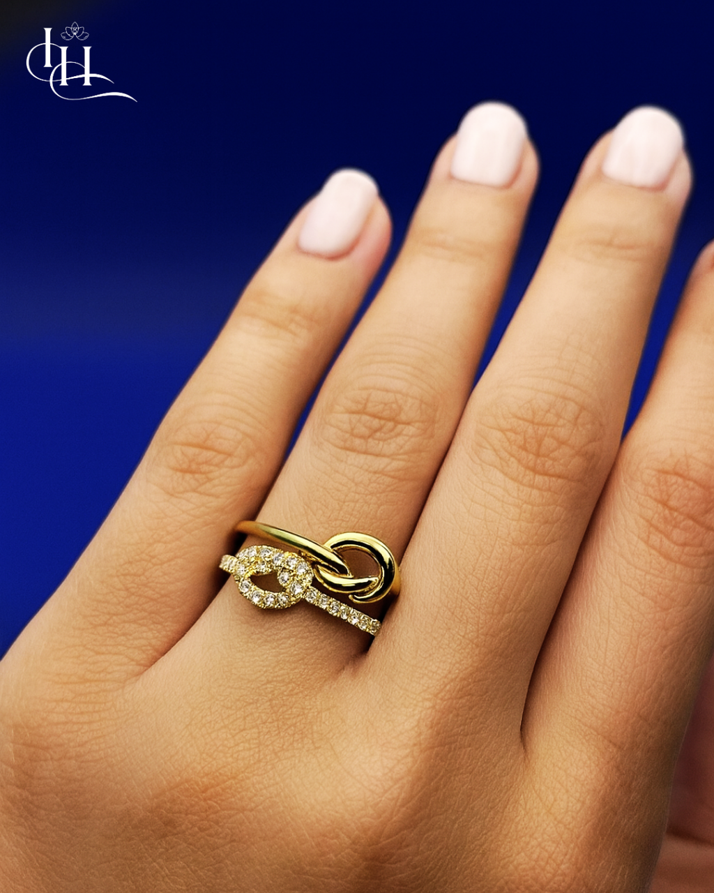 💖 Pave CZ Knot Ring: Forever Love Link