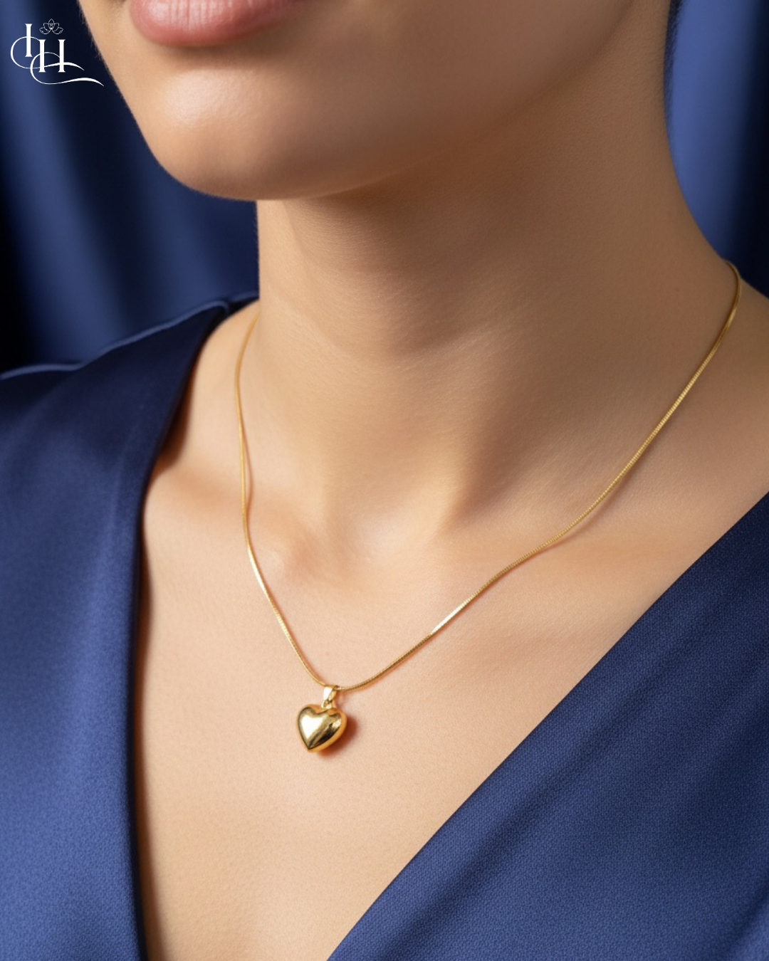 Minimal Gold Heart Charm Chain