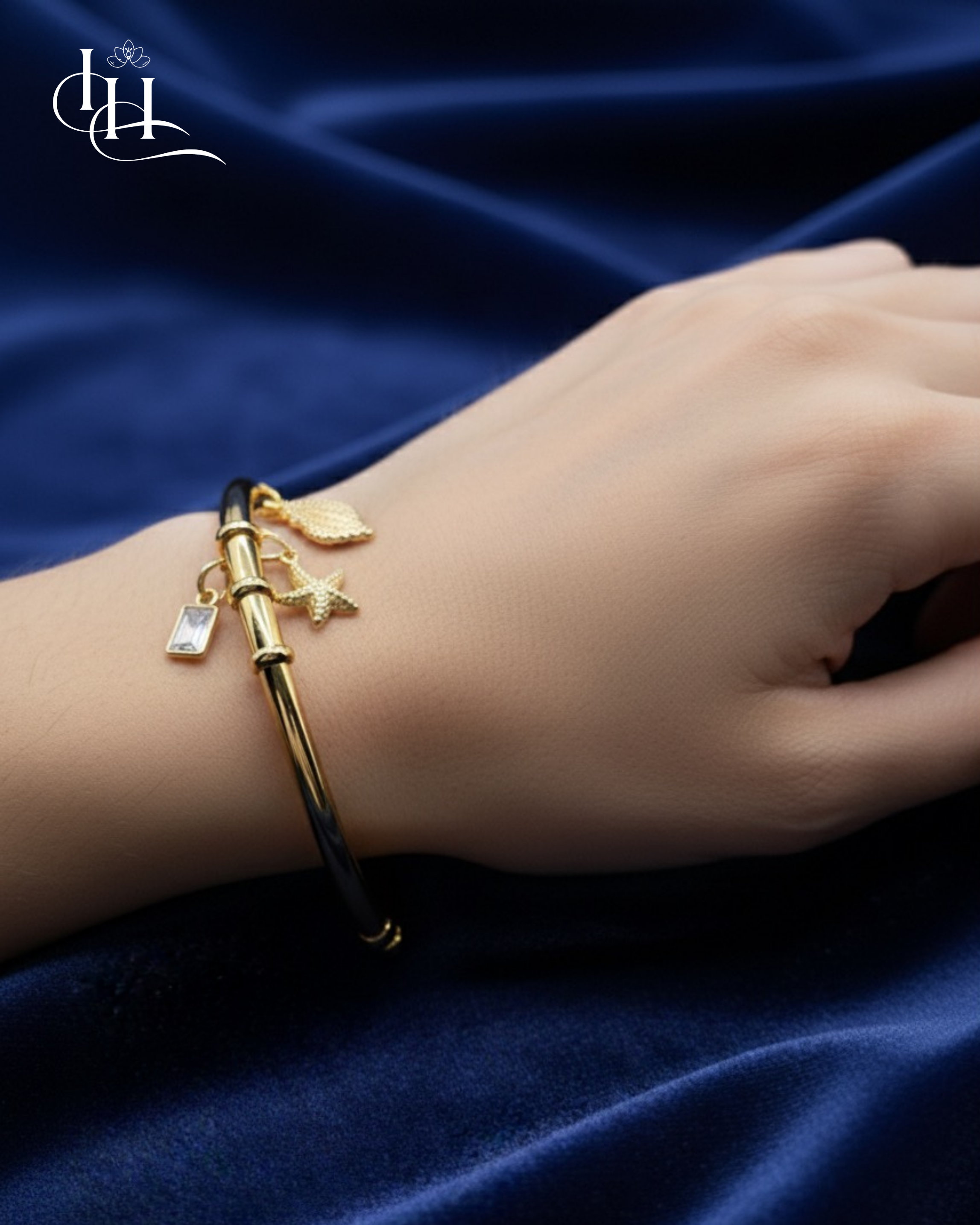 Golden Ocean Charm Bangle | Seashell & Starfish Bracelet for Women