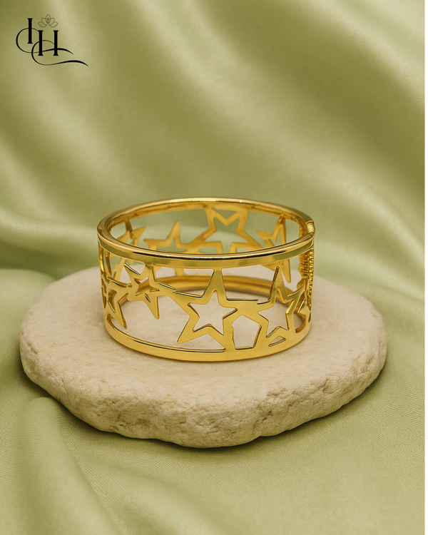 Star Cutout Gold Bracelet