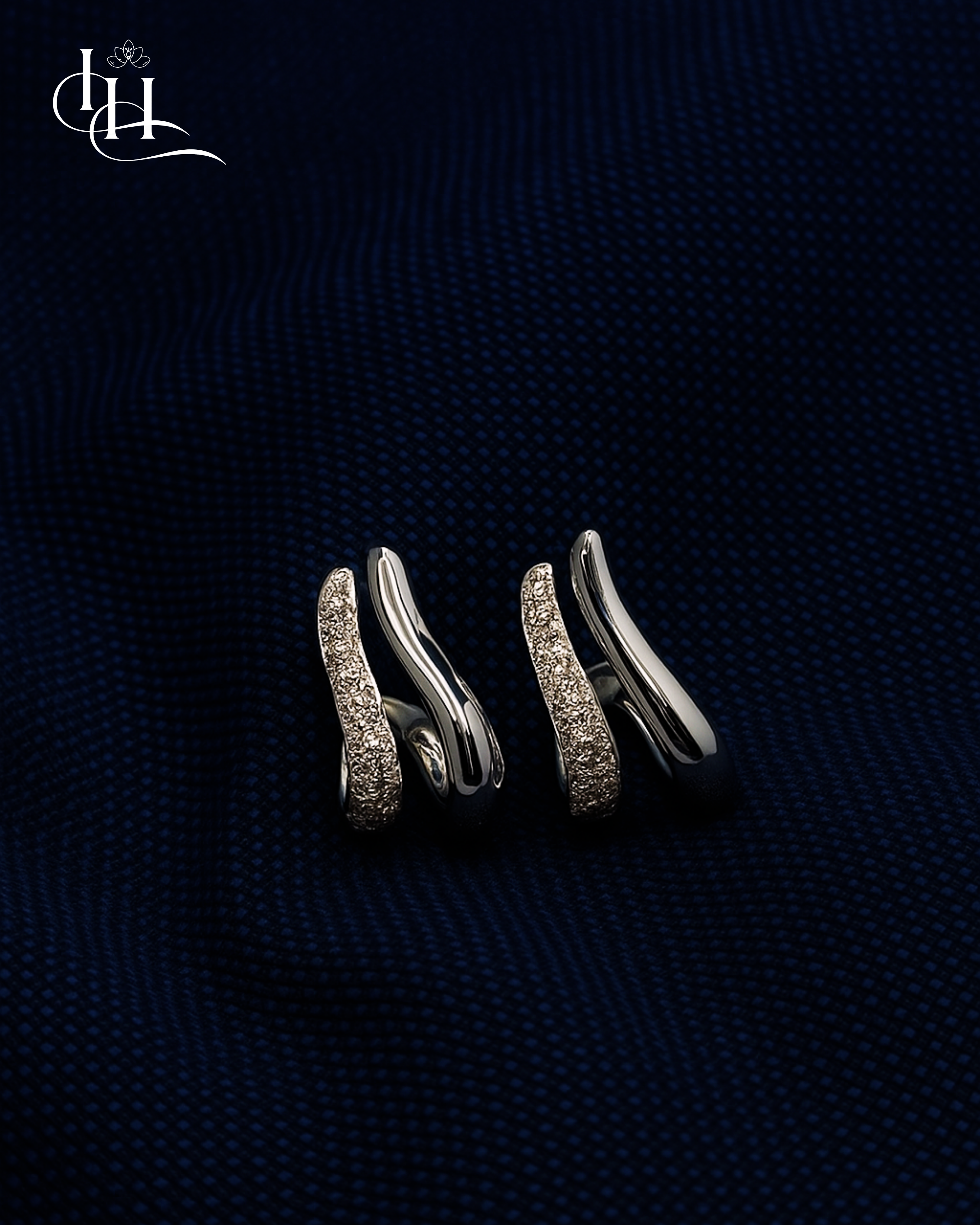 Twilight Luxe Gold Curve Earrings