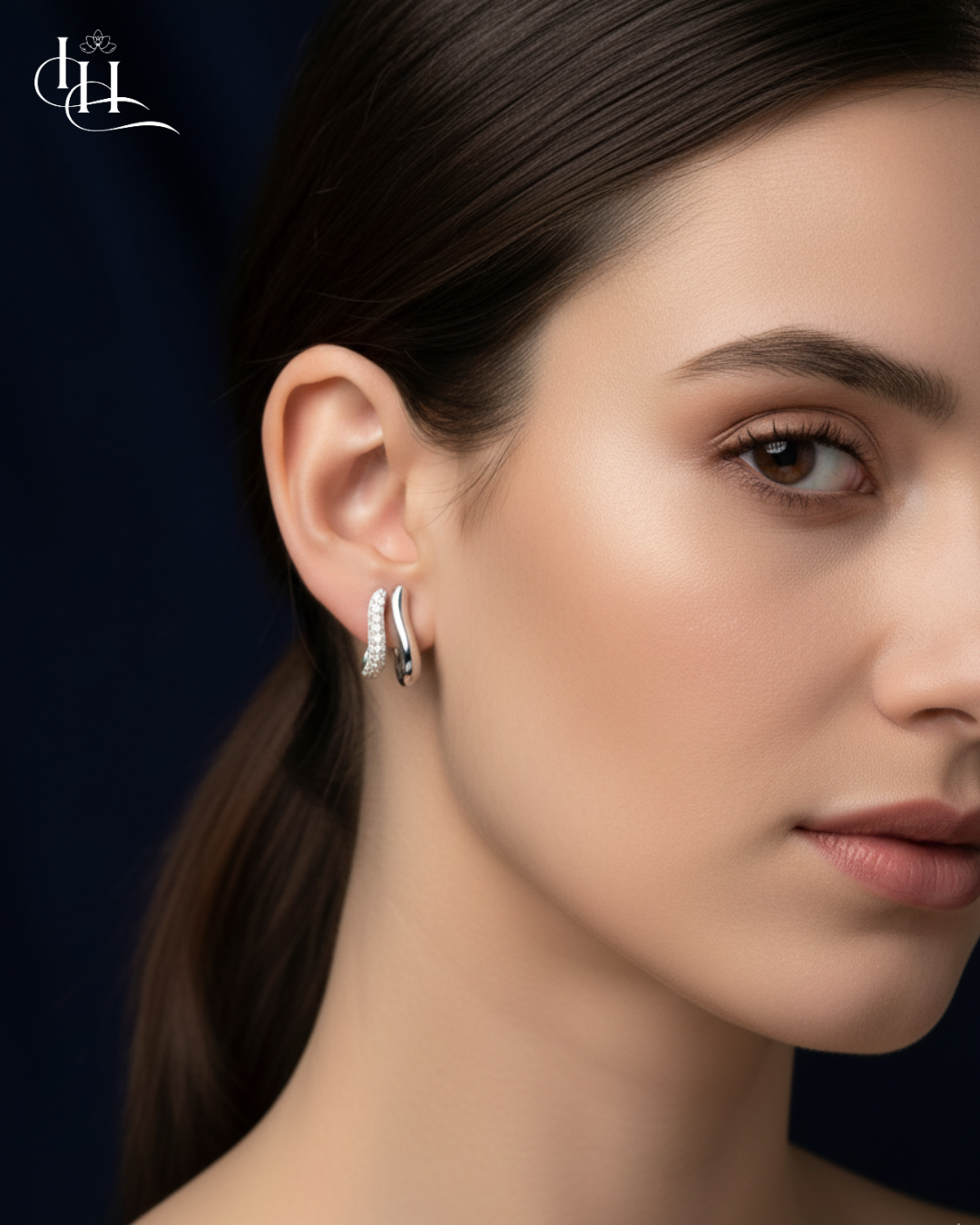 Twilight Luxe Gold Curve Earrings